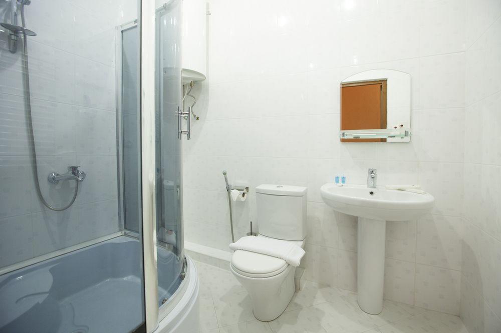 Astoria Hotel Tbilisi Exterior photo